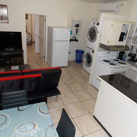 Stewart Apt- Trincity, Airport, Washer, Dryer, Office, Cable , Wifi Экстерьер фото